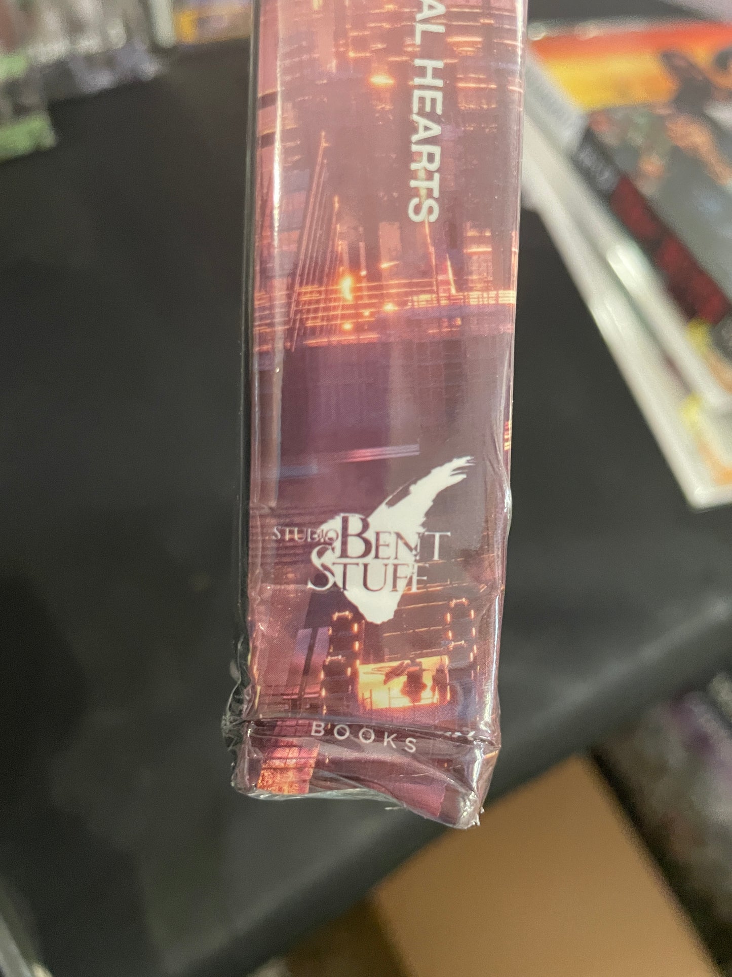 FINAL FANTASY VII REMAKE MATERIAL ULTIMANIA PLUS HC (DAMAGED)